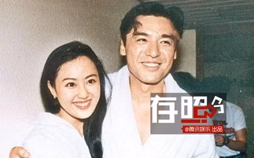 Chung Trấn Đào và Chương Tiểu Huệ.