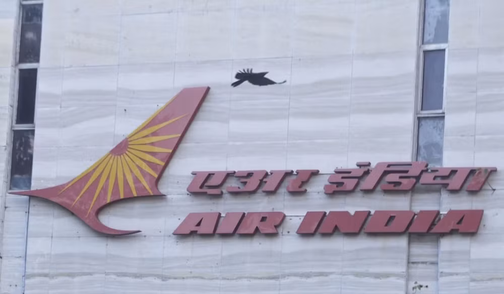 hang hang khong air india dat don hang lich su 500 may bay hinh 1