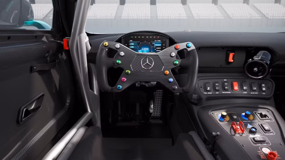 chi tiet mercedes amg gt2 xe dua manh gan 700 ma luc hinh 8