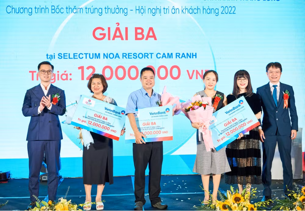 le ky ket hop tac toan dien giua crystal bay card vietinbank chi nhanh thang long hinh 3