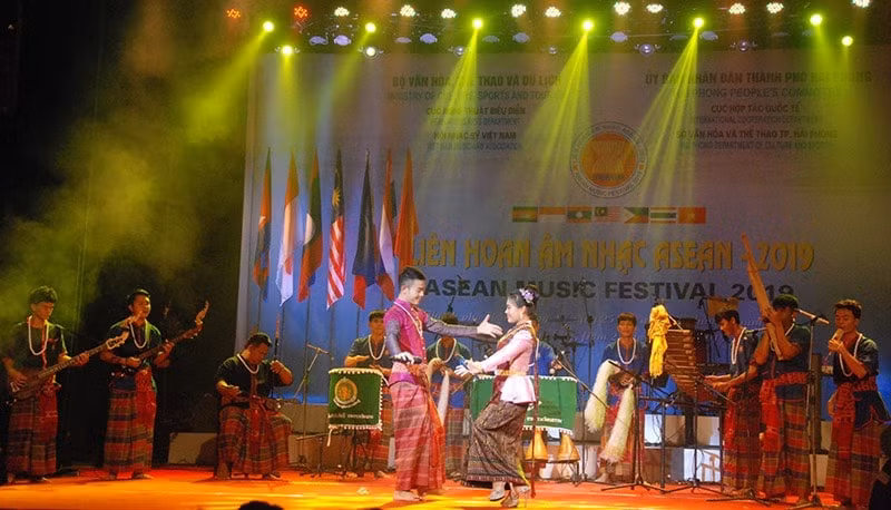 hon 200 nghe si tham gia lien hoan am nhac asean 2022 hinh 1