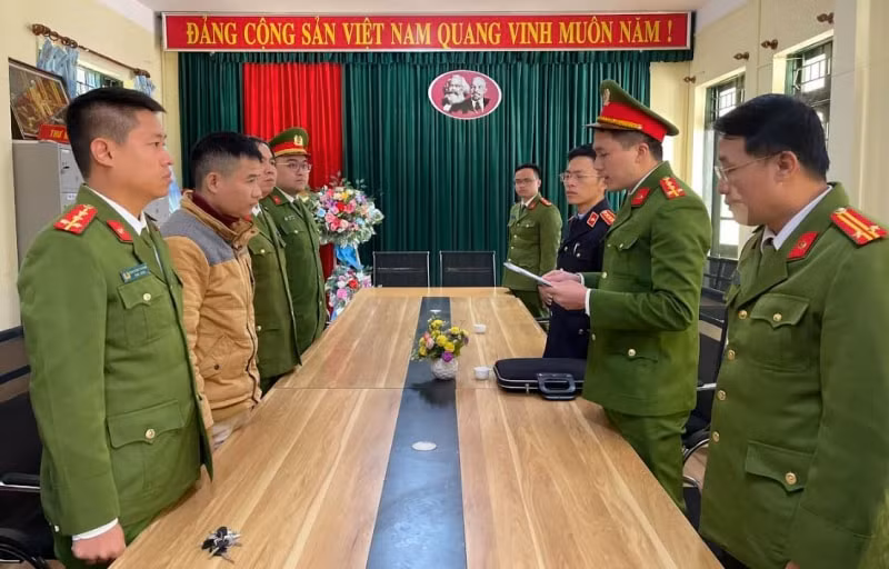an chan tien ho tro hoc sinh ngheo hieu truong truong dan toc ban tru bi khoi to hinh 1