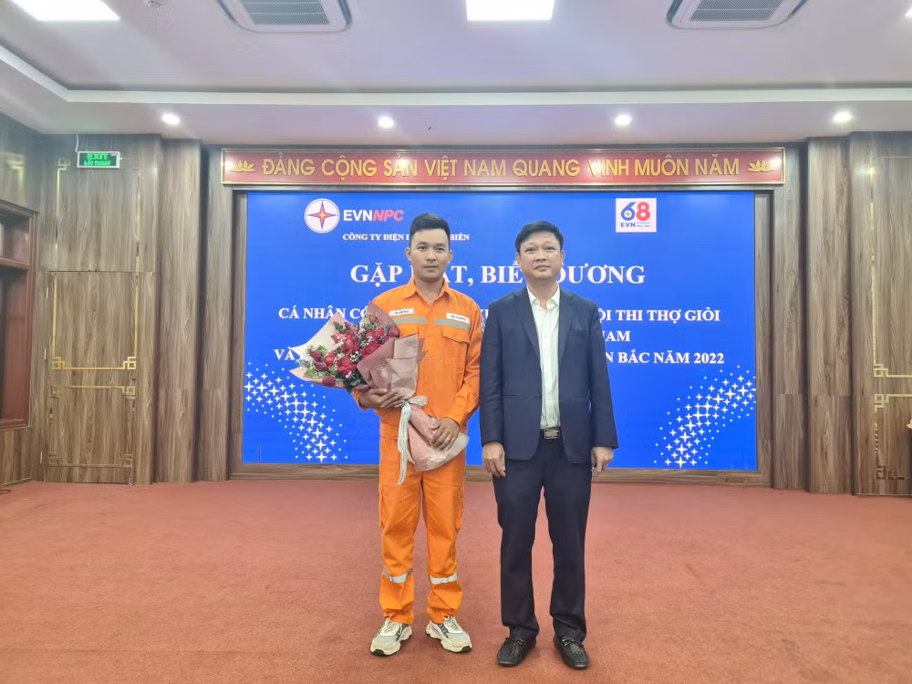 ca van mai nguoi tho tre tuoi tai nang tai pc dien bien hinh 3