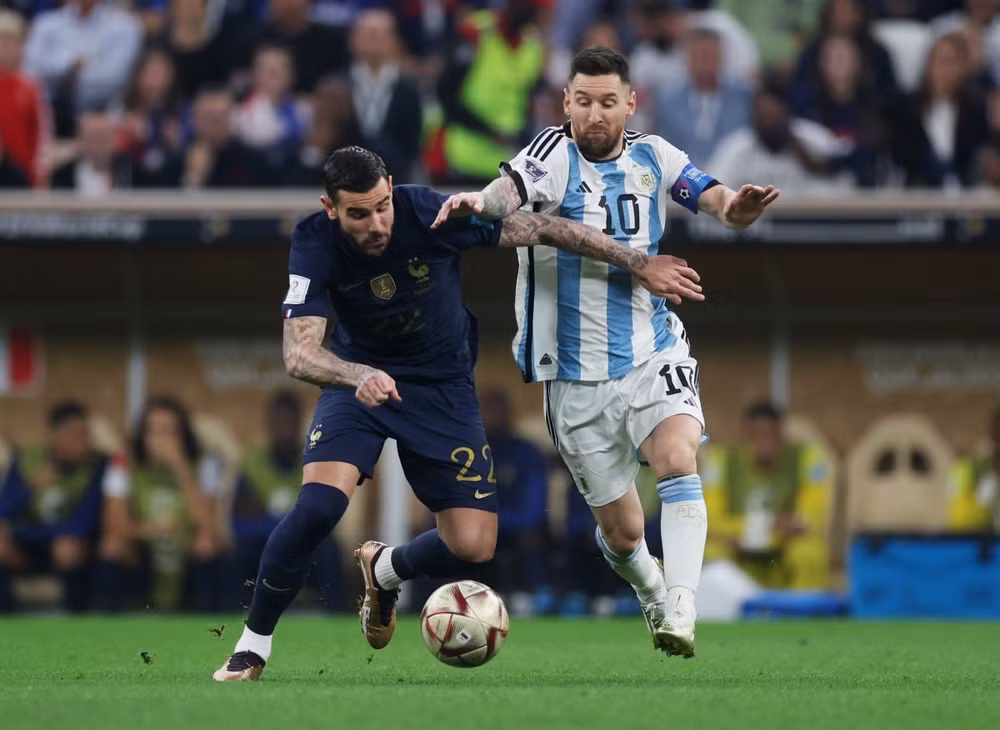 messi toa sang argentina vo dich world cup trong tran chung ket kich tinh nhat lich su hinh 1