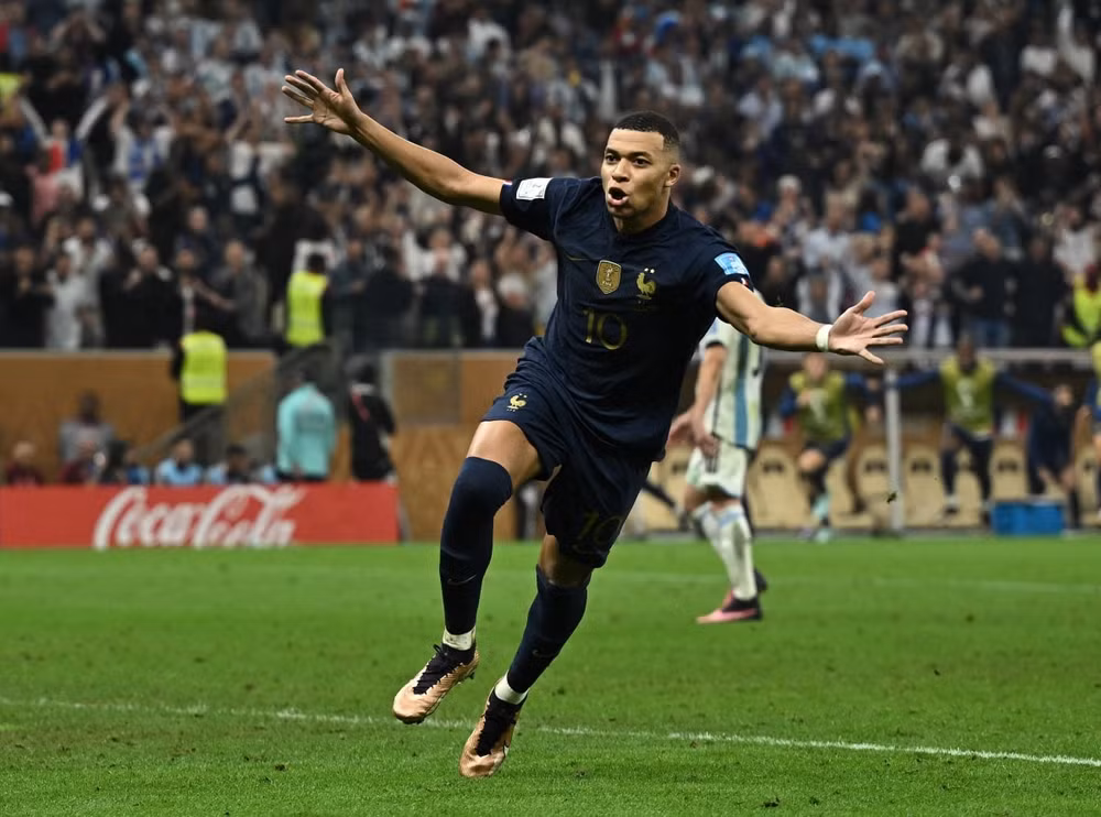 messi toa sang argentina vo dich world cup trong tran chung ket kich tinh nhat lich su hinh 4