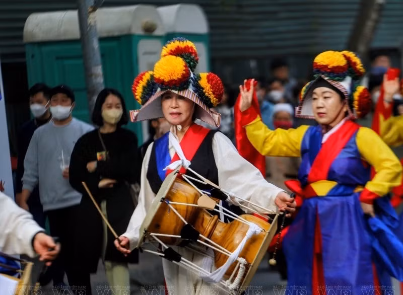 hap dan le hoi con duong van hoa huu nghi viet han hinh 1
