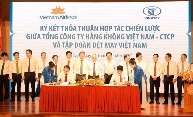 vinatex ket hop voi loat ong lon nganh van tai de day manh viec nhan dien thuong hieu hinh 1