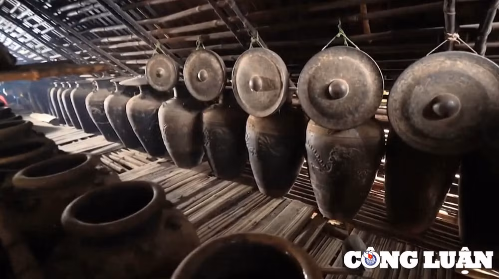 cong chieng cua nguoi stieng net dep trong van hoa viet nam hinh 2