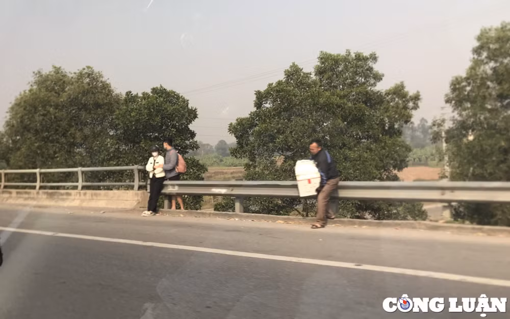 hang loat ton tai vi pham tren tuyen cao toc nguy hiem noi bai lao cai hinh 4