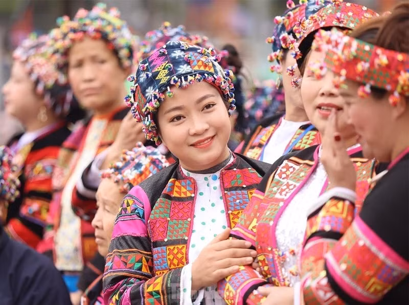 ron rang sac mau ngay hoi van hoa dan toc lo lo o ha giang hinh 6