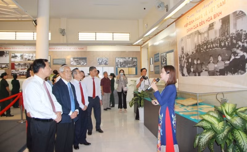 trien lam anh ve nhung ky uc nam mau than 1968 tai can tho hinh 5