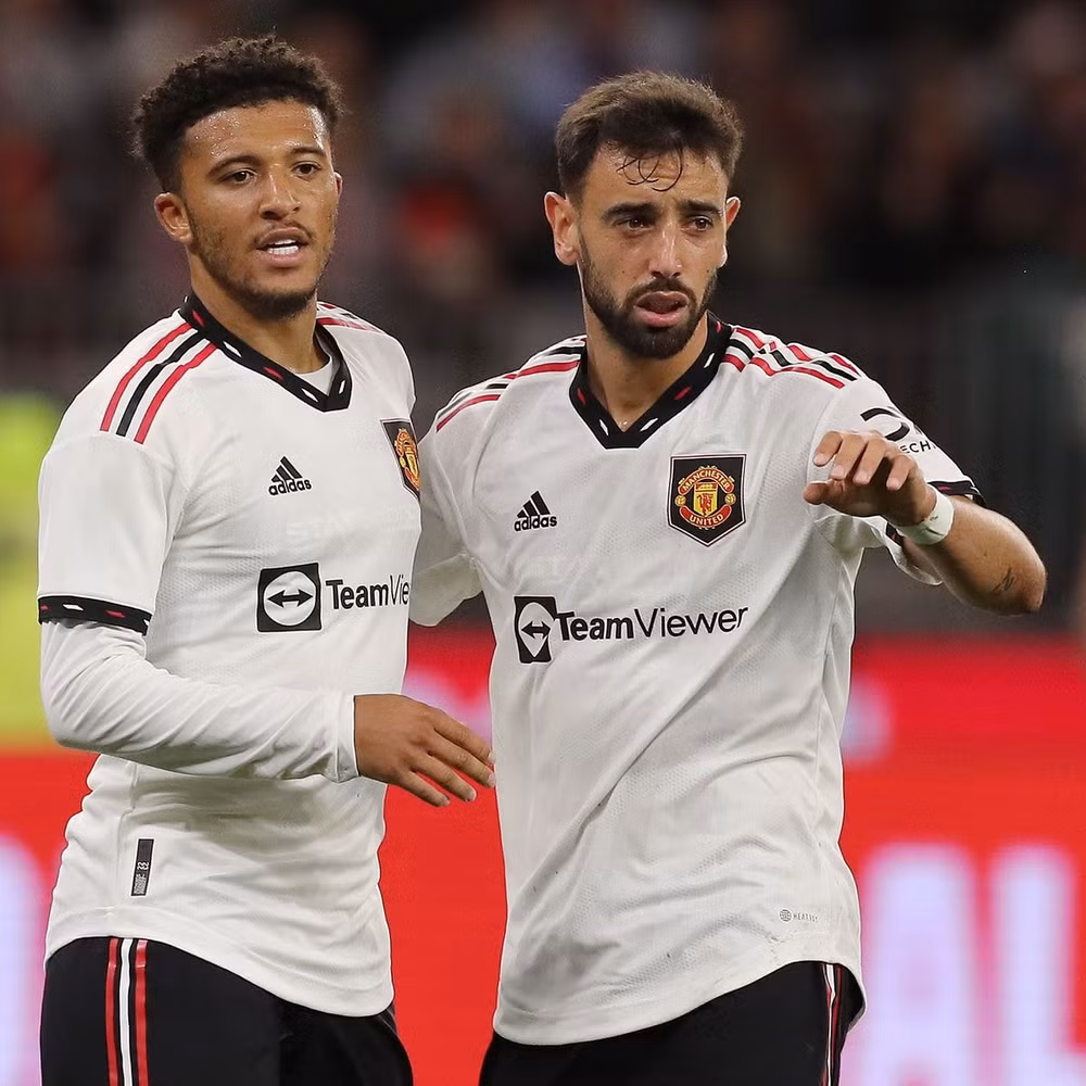 man united mat hop dong khung tu nha tai tro ao dau hinh 2