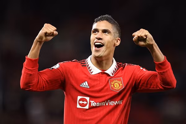 man united mat hop dong khung tu nha tai tro ao dau hinh 1