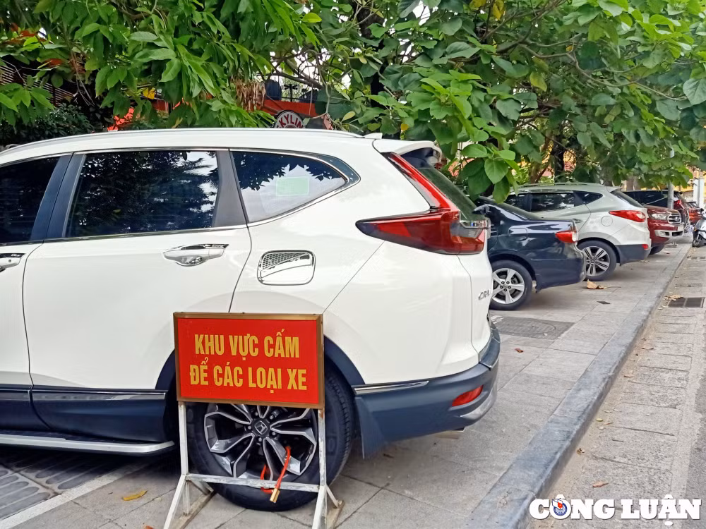 ha noi chi dao nong xu ly diem do xe oto gay hu hong xuong cap via he lat da hinh 8