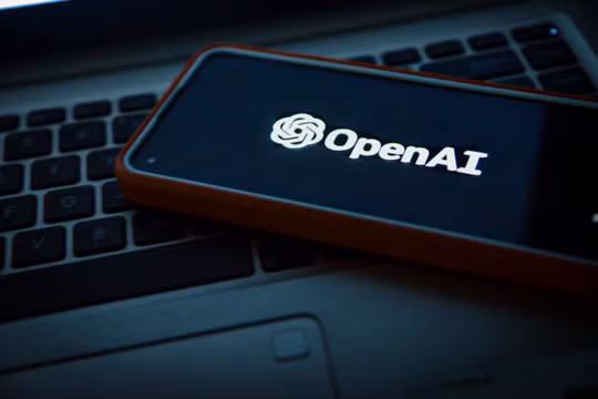 AI của OpenAI bất ngờ vượt kiểm soát, tấn công hệ thống đối thủ