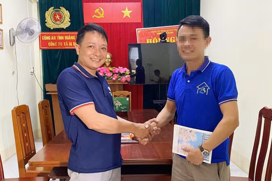 Quảng Ngãi: Khen thưởng người đàn ông trả lại 1 tỷ đồng chuyển khoản nhầm