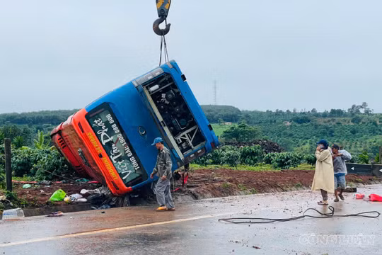 Vụ lật xe khách khiến nhiều người thương vong ở Gia Lai: Tạm giữ hình sự tài xế