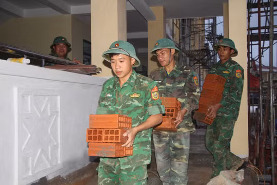 Tỉnh Gia Lai đề nghị tăng cường lực lượng quân đội, tăng tốc hoàn thiện 7 trường nội trú biên giới