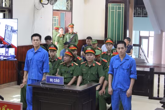 Mang súng đi cướp ngân hàng, “Tài đen” và đàn em trả giá bằng bản án 56 năm tù
