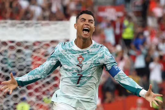 Ronaldo xóa dớp ghi bàn vòng knock-out World Cup, Bồ Đào Nha thắng siêu kịch tính Croatia