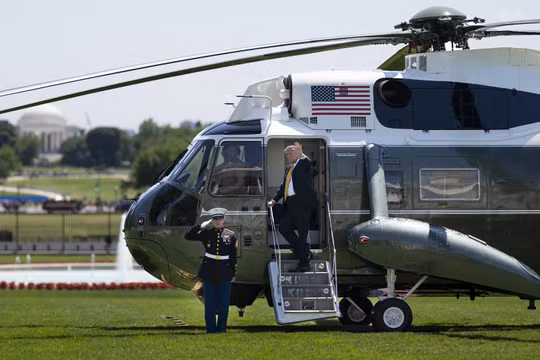Tổng thống Mỹ Donald Trump bắt đầu chuyến công du quan trọng đến Trung Quốc