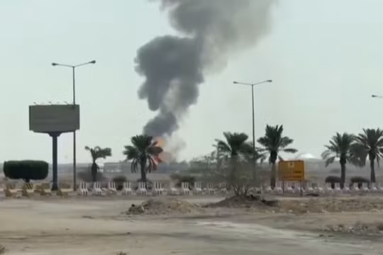 Houthi không kích thủ đô của Ả Rập Xê Út ngày thứ ba liên tiếp