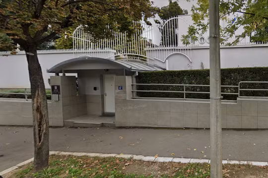 Cảnh sát Đại sứ quán Israel tại Serbia bị đâm dao, kịp tiêu diệt kẻ tấn công