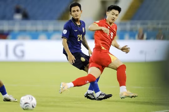 Đình Bắc tỏa sáng, tuyển Việt Nam vào bán kết với ngôi đầu bảng ASEAN Cup 2026