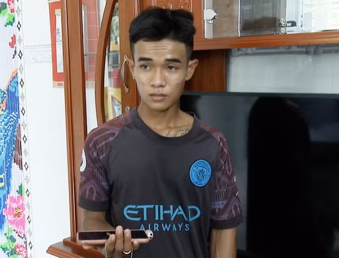 len mang lam quen roi lua ra cho vang hiep dam cuop tai san nhieu co gai hinh 1