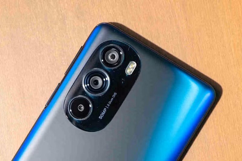 dien thoai motorola moto edge 30 pro ra mat tai an do gia ban 152 trieu dong hinh 2