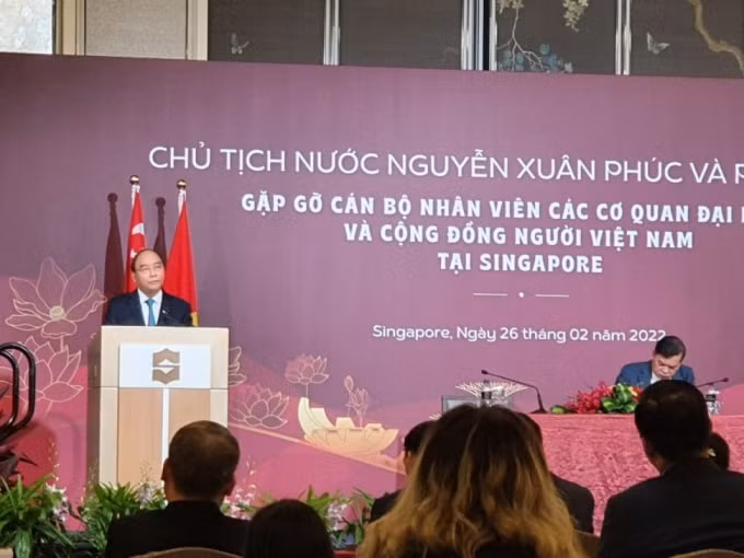 chu tich nuoc nguyen xuan phuc gap go cong dong nguoi viet tai singapore hinh 1