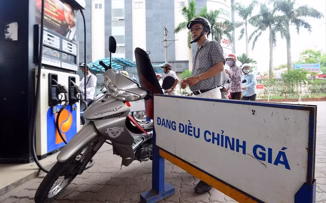 thu tuong chinh phu yeu cau bao dam cung ung xang dau cho thi truong trong nuoc hinh 1