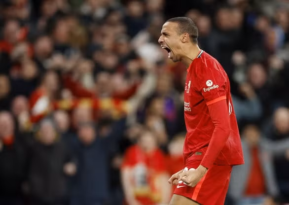 danh bai chelsea liverpool vo dich cup lien doan anh hinh 3