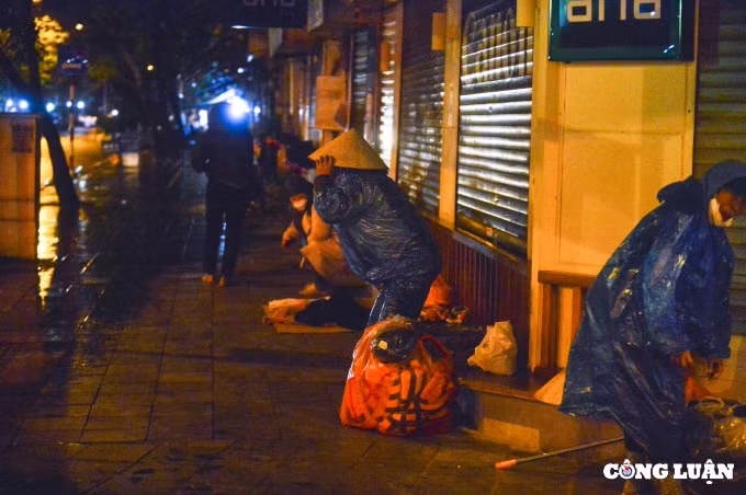 ha noi nhiet do giam xuong con 8 do c nguoi dan co ro trong gia ret hinh 6