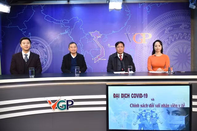 phai co lo trinh de bien covid 19 thanh benh ly chuyen khoa kham chua thong thuong hinh 1