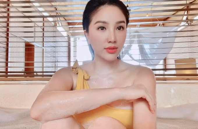 voc dang thon gon nhan sac xinh dep cua nu ca si bao thy sau khi sinh quy tu hinh 8