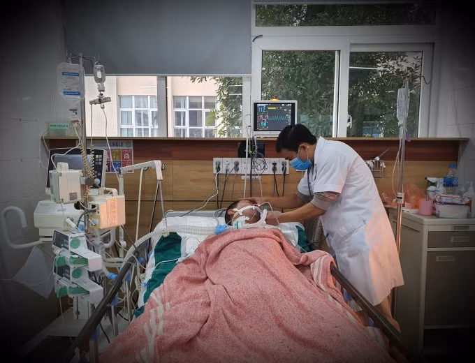 sau tet ngo doc ruou van tiep tuc gia tang da co nguoi tu vong hinh 1