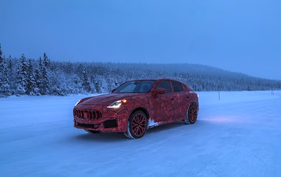 suv co nho maserati grecale se ra mat vao thang 3 toi day hinh 4