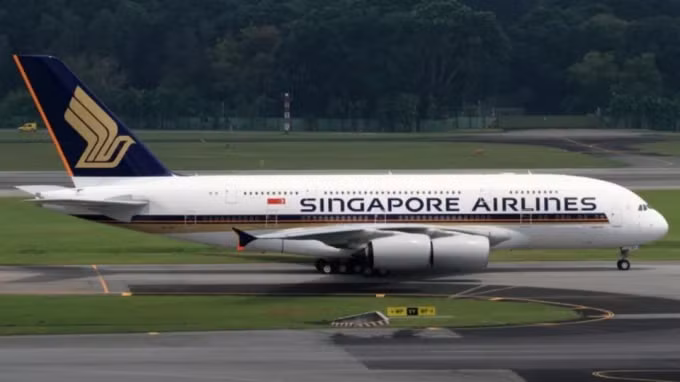 Singapore Airlines sẽ biến máy bay Airbus A380, máy bay chở khách lớn nhất thế giới, thành một nhà hàng. Ảnh: Singapore Airlines