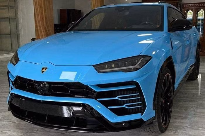 lamborghini urus doc nhat tai viet nam voi mau son blu cepheus hinh 6