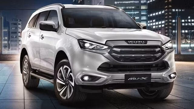 isuzu mu x 2022 ra mat tai viet nam gia tu 900 trieu dong hinh 2