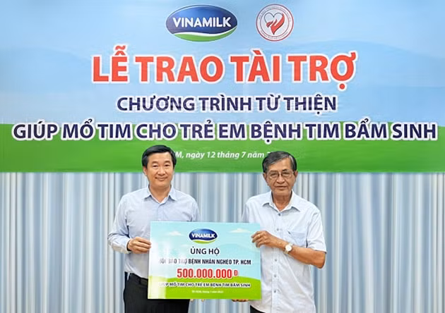 vinamilk tiep tuc ung ho hoi bao tro benh nhan ngheo tphcm 500 trieu dong cho cac benh nhi ngheo mo tim nam 2022 hinh 1