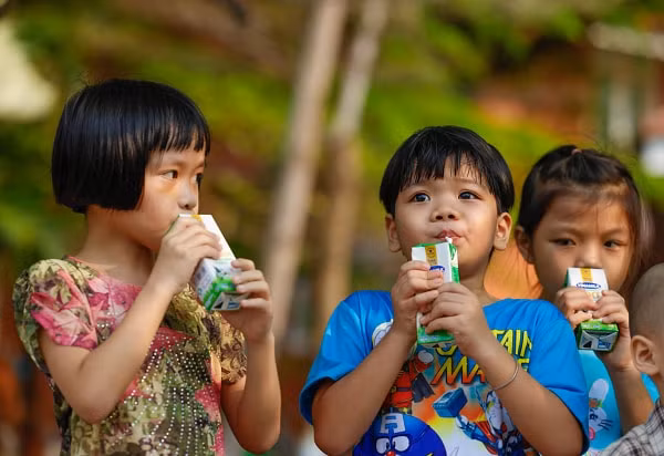 vinamilk tiep tuc ung ho hoi bao tro benh nhan ngheo tphcm 500 trieu dong cho cac benh nhi ngheo mo tim nam 2022 hinh 4