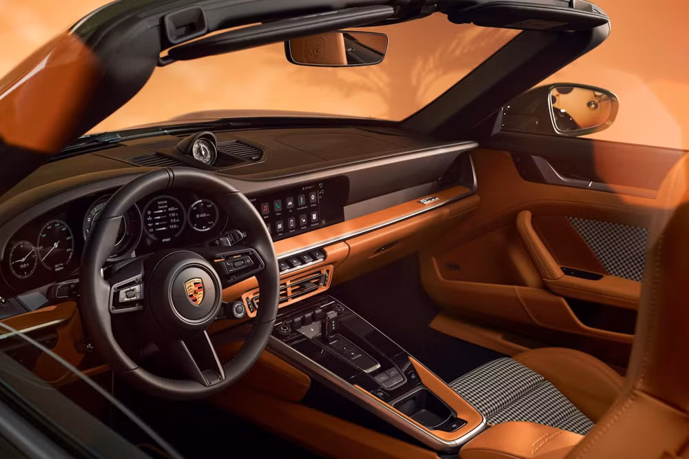 porsche cung cap tuy chon noi that co dien cho dong 911 hinh 3