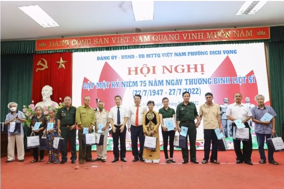 day manh cac hoat dong den on dap nghia nhan dip ky niem 75 nam ngay thuong binh liet sy hinh 16