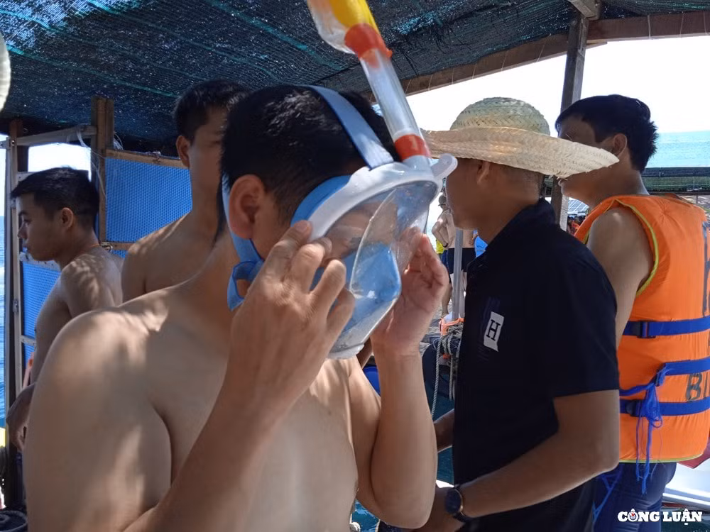 kham pha ky co bien xanh cat trang nang vang hinh 5