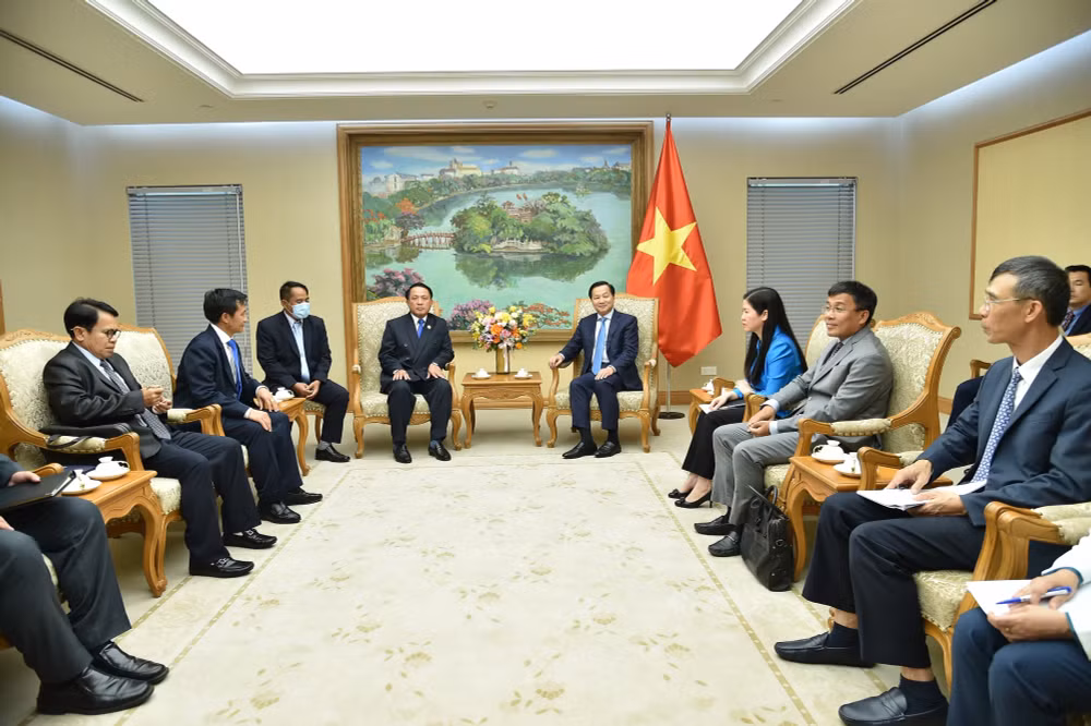 viet nam va lao co moi quan he huu nghi vi dai doan ket dac biet va hop tac toan dien hinh 3