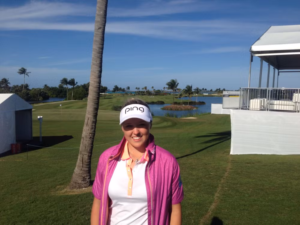golfer brooke henderson vo dich giai evian championship 2022 hinh 3