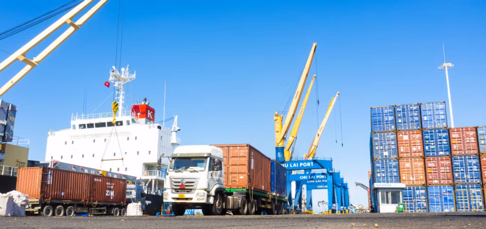dau tu ben cang 5 van tan tao da phat trien dich vu logistic tai mien trung hinh 2