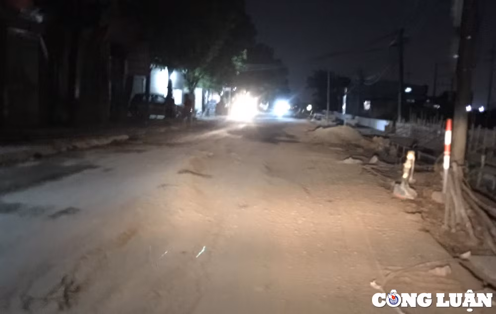 duong giao thong tram ty thanh cai bay voi nguoi di duong hinh 10